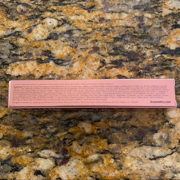 It Cosmetics je ne sais quoi hydrating lip serum - Picture 4 of 7